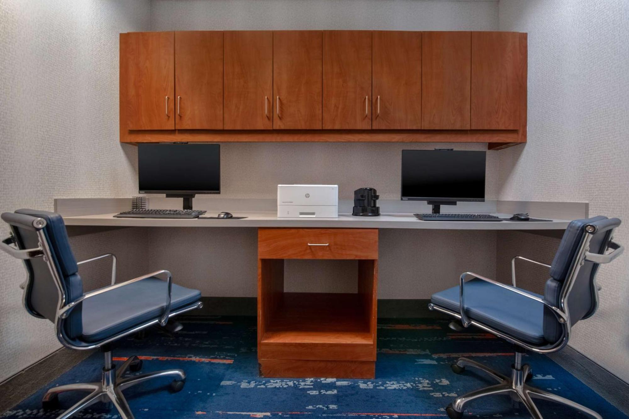 Hampton Inn & Suites Harvey Kültér fotó