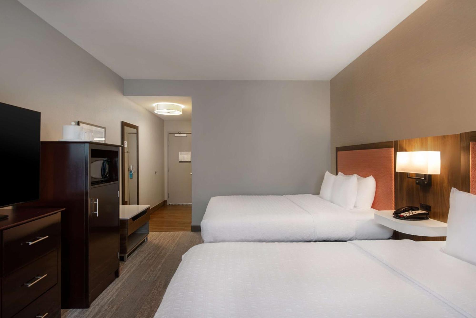 Hampton Inn & Suites Harvey Kültér fotó