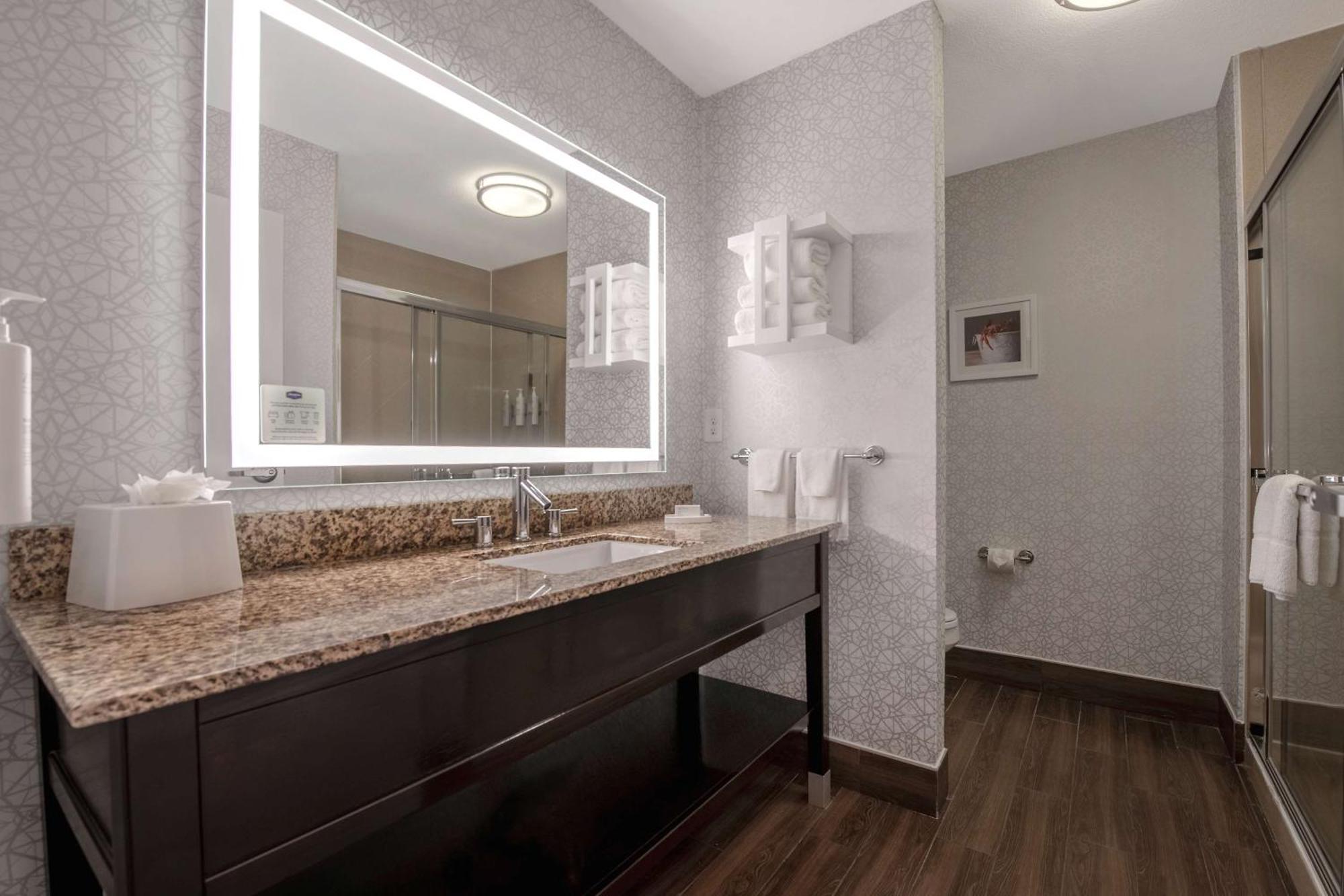 Hampton Inn & Suites Harvey Kültér fotó