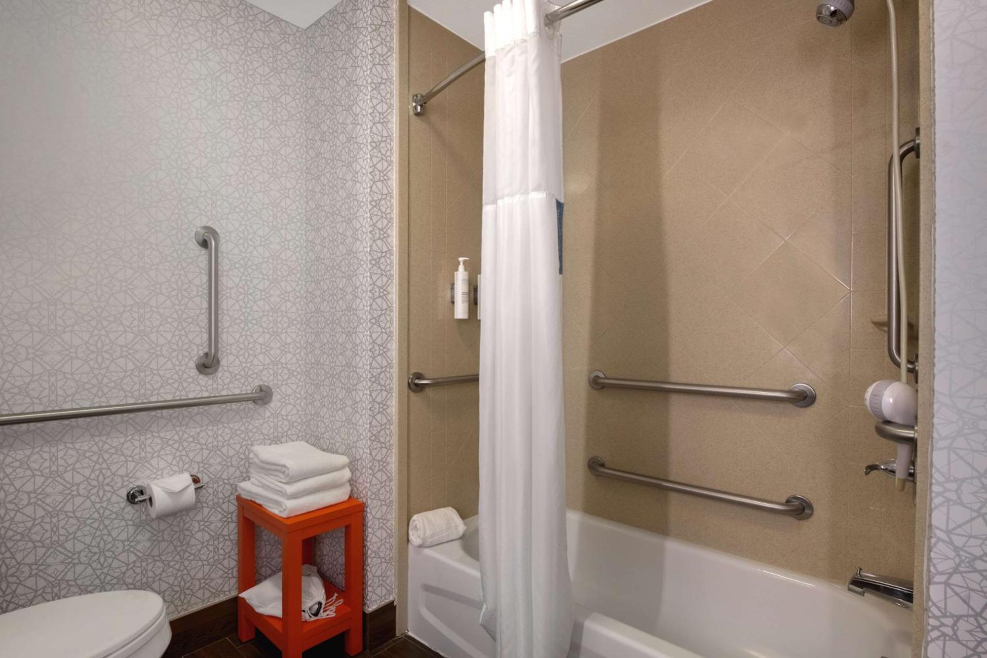 Hampton Inn & Suites Harvey Kültér fotó