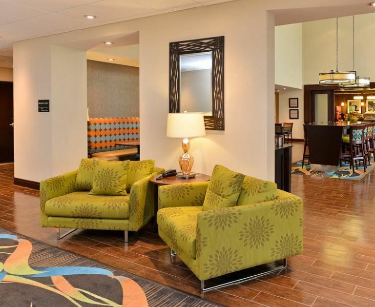 Hampton Inn & Suites Harvey Kültér fotó